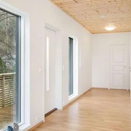 Chaleter House With Fjord Views Hommersåk *